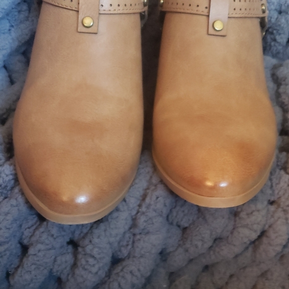 Mischa Camel cutout ankle boots - Picture 3 of 8